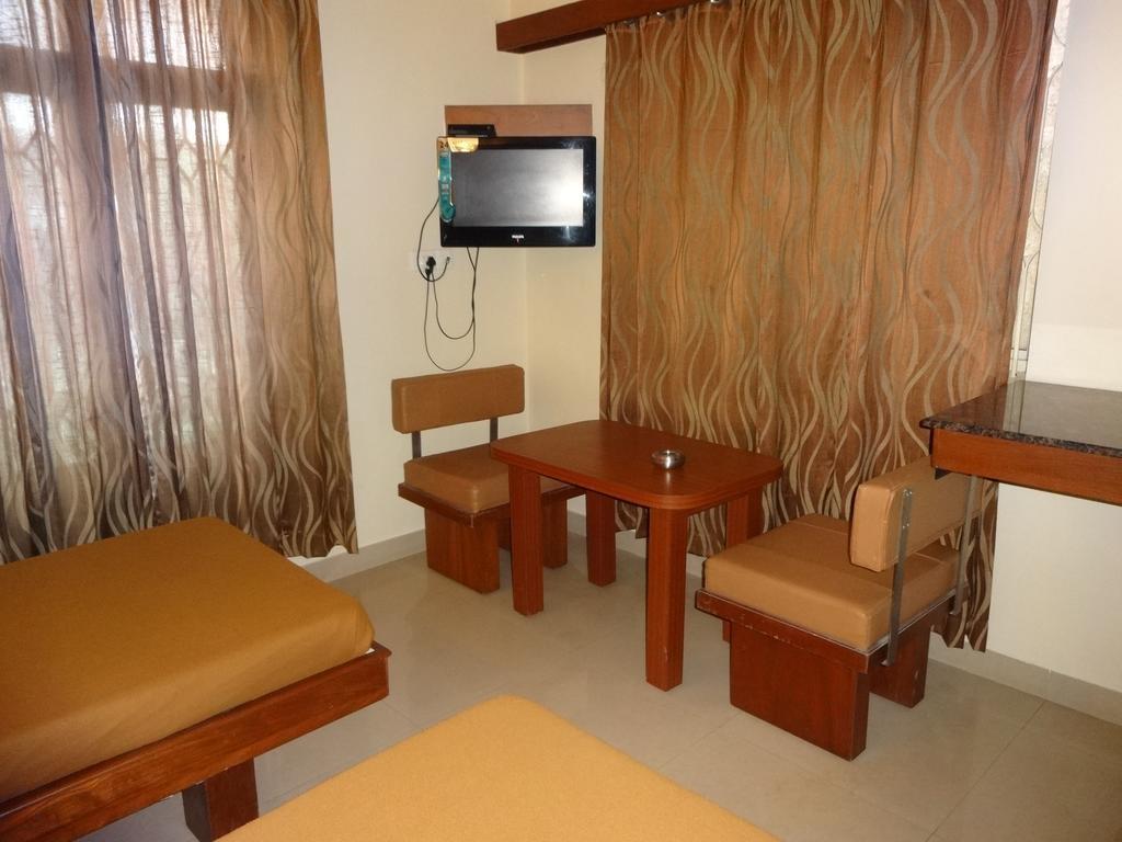 Sheetal Residency Hotel Bangalore Ngoại thất bức ảnh